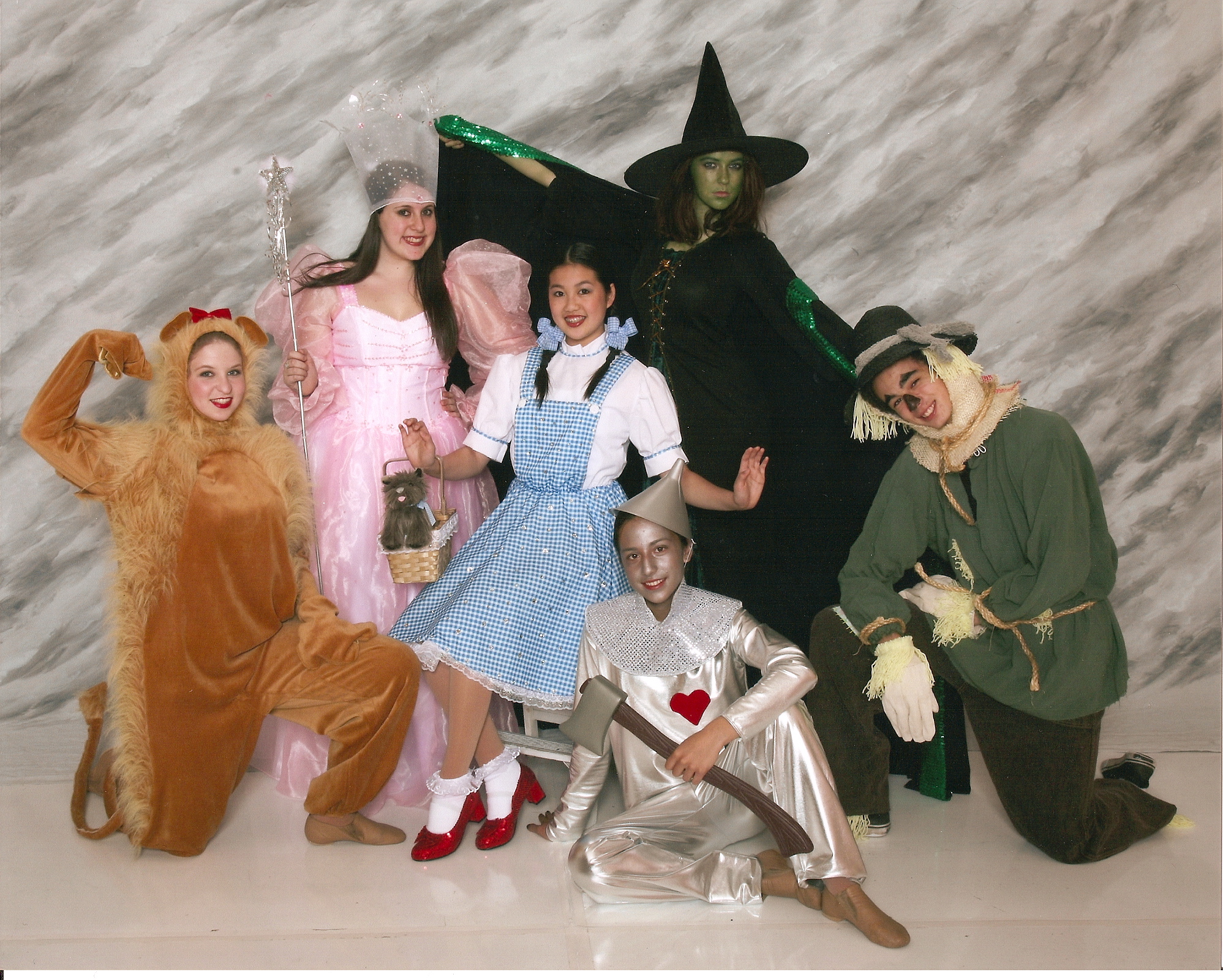 Dance photo showing teen dancers